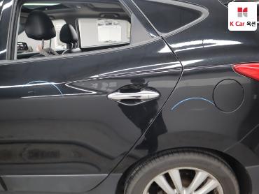 2011 - hyundai tucson