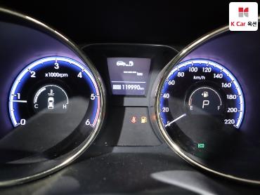 2011 - hyundai tucson