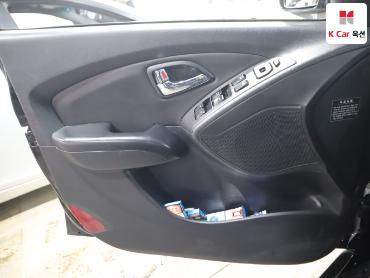 2011 - hyundai tucson