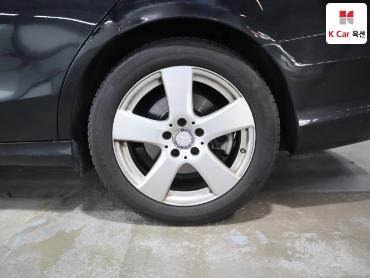 2017 - mercedes-benz c200