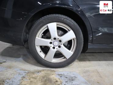 2017 - mercedes-benz c200