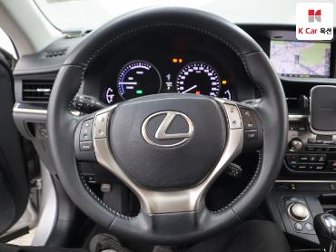 2014 - lexus es300h