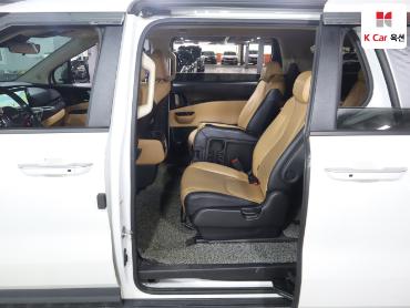 2022 - kia carnival
