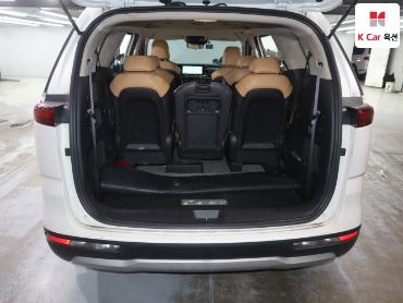 2022 - kia carnival