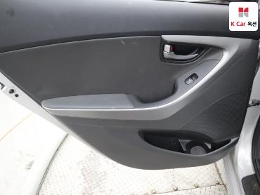 2014 - hyundai avante