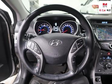 2014 - hyundai avante