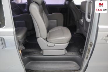 2013 - hyundai grand starex