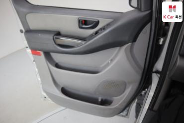 2013 - hyundai grand starex