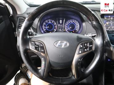 2011 - hyundai grandeur