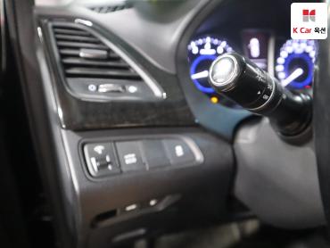 2011 - hyundai grandeur
