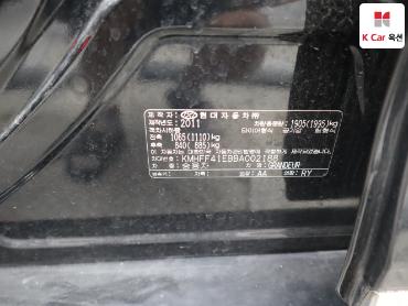 2011 - hyundai grandeur