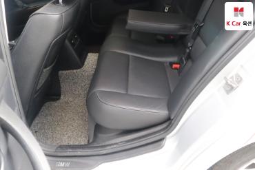 2011 - bmw 3 series