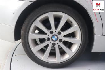 2011 - bmw 3 series