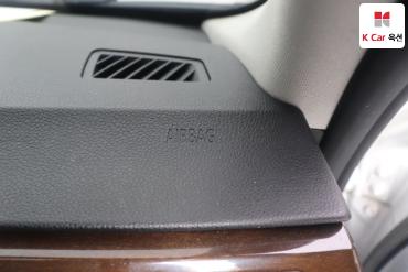 2011 - bmw 3 series