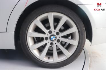 2011 - bmw 3 series
