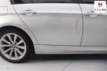 2011 - bmw 3 series