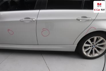 2011 - bmw 3 series