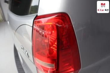 2012 - hyundai grand starex