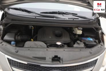 2012 - hyundai grand starex