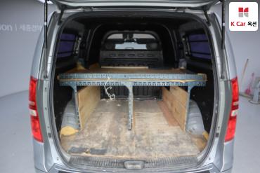 2012 - hyundai grand starex