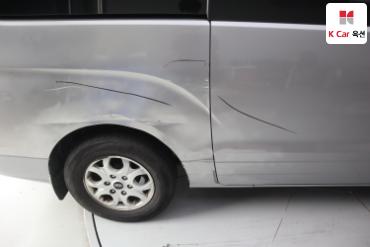 2012 - hyundai grand starex