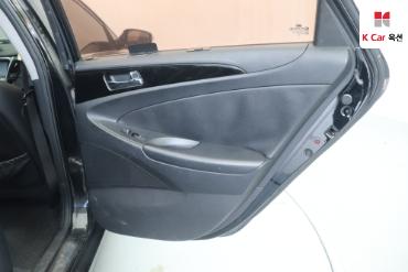 2011 - hyundai sonata
