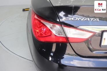 2011 - hyundai sonata