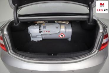 2012 - hyundai grandeur