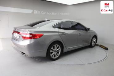 2012 - hyundai grandeur