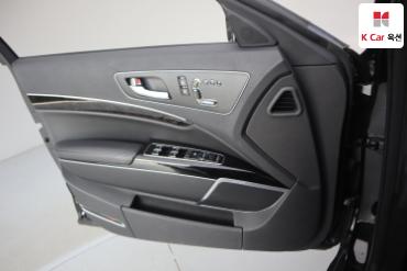 2018 - kia k9