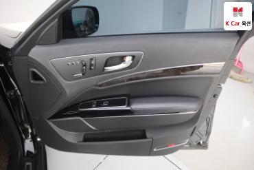 2018 - kia k9