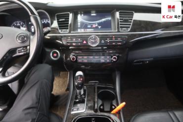 2018 - kia k9