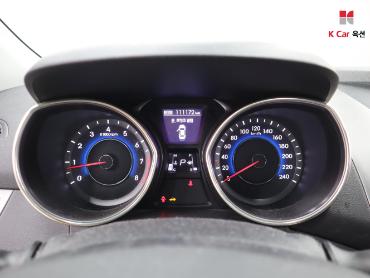 2012 - hyundai avante