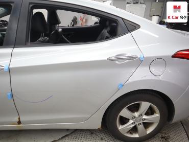 2012 - hyundai avante