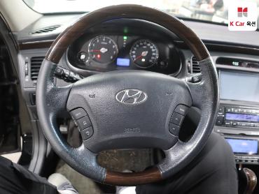 2010 - hyundai grandeur