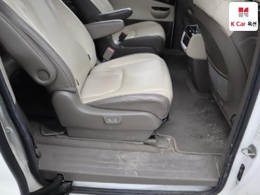 2021 - kia carnival
