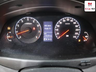 2011 - hyundai grandeur