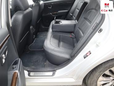 2011 - hyundai grandeur
