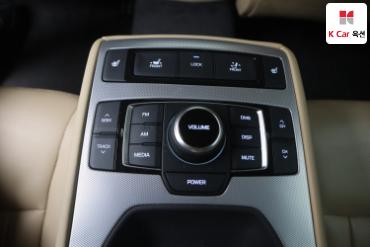 2019 - genesis g80
