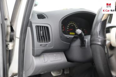 2010 - hyundai grand starex