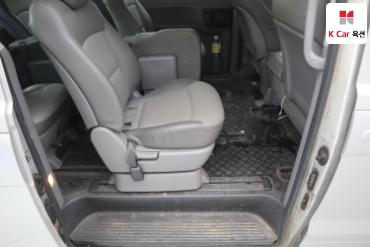 2010 - hyundai grand starex