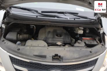 2010 - hyundai grand starex