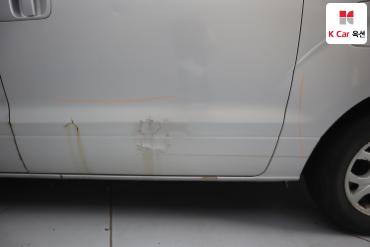 2010 - hyundai grand starex