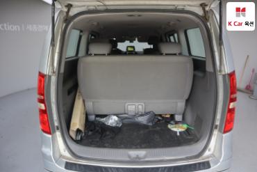 2010 - hyundai grand starex