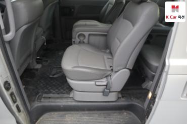 2010 - hyundai grand starex