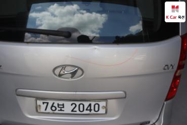 2010 - hyundai grand starex