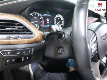 2019 - genesis g90