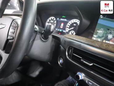 2019 - genesis g90