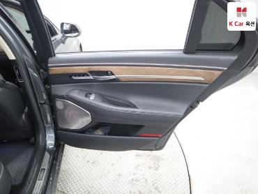 2019 - genesis g90