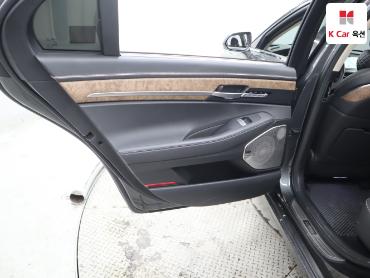 2019 - genesis g90